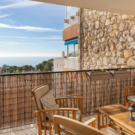 Captivating In With Balcony Holiday home *